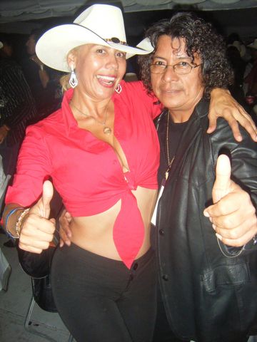 EDDY SILVA Y KEYLA EN EL ANIV. DE BANDA MACHOS